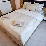 2br Near Gondola By Si * Bansko