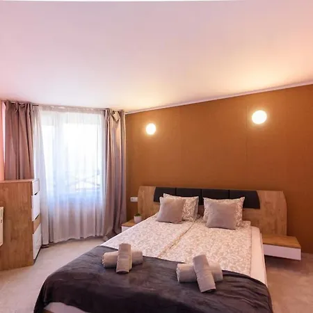 Διαμέρισμα 2br Near Gondola By Si