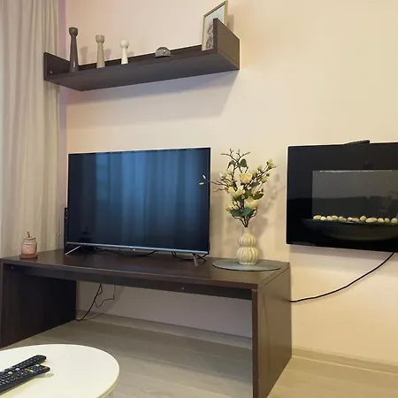 2br Near Gondola By Si Apartman