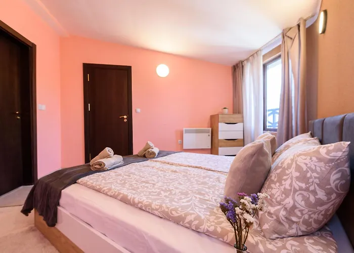 2br Near Gondola By Si Lejlighed *